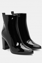 Black-Lustrin